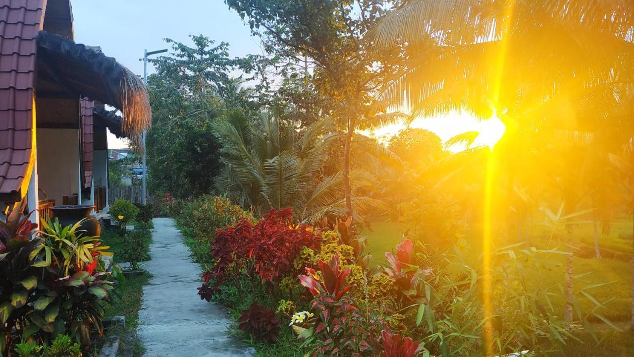 Bale Kembang Kuning Lägenhet Tetebatu Exteriör bild